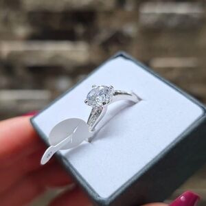 Xuping Bypass Round Solitaire CZ Ring White Gold Plated NWT Size 8